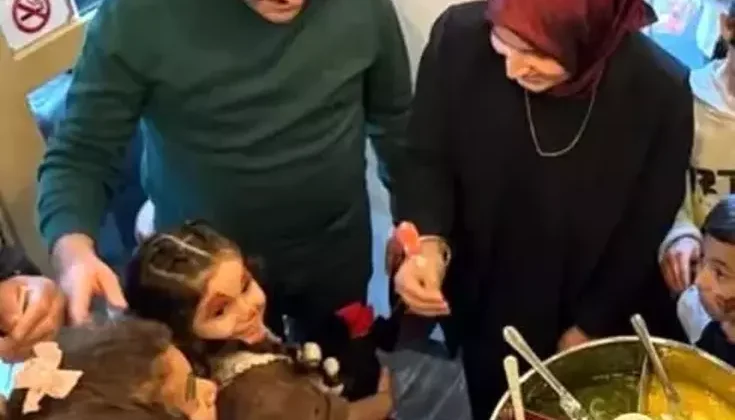 Dünya Yetimler Günü’nde Özalp’ta İftar Programı Düzenlendi