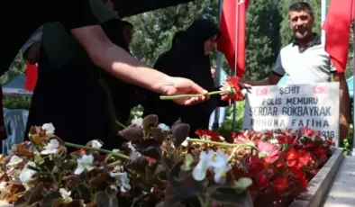 15 Temmuz şehidi Serdar Gökbayrak, Sakarya’daki mezarı başında anıldı