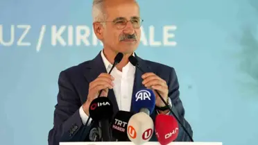 Bakan Uraloğlu: PTT Bir Dünya Markası Olma Yolunda İlerliyor