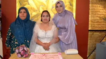 Down Sendromlu Nisan’ın Gelinlik Hayali Gerçek Oldu